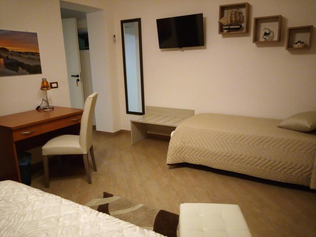 L'Oasi Del Porto Bed and Breakfast Trapani Buitenkant foto