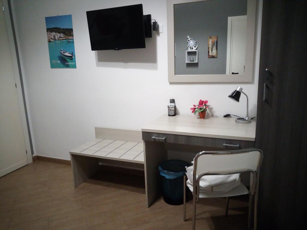 L'Oasi Del Porto Bed and Breakfast Trapani Buitenkant foto